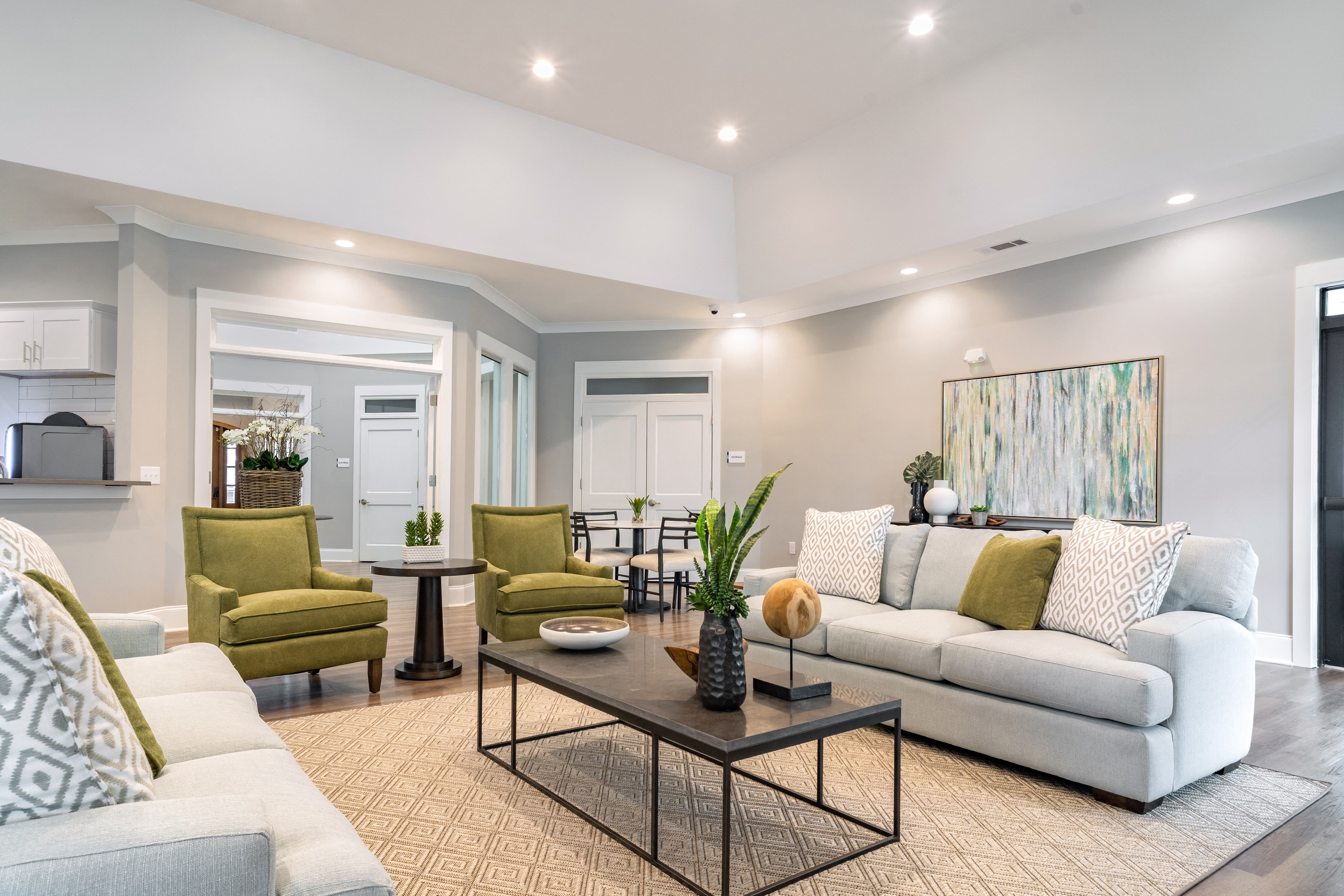 The Retreat At Knoxville is a similar property to Greenbrier Ridge Apartments located in Knoxville